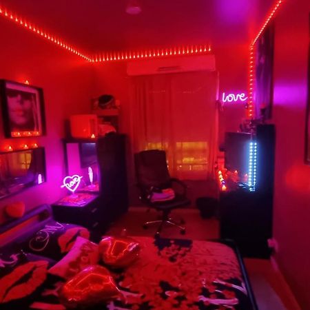 Love Room Sexy Love Cosy Lib Proche Centre Gare A Pied Aulnay-sous-Bois Luaran gambar